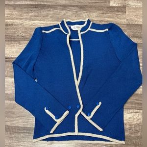 ST. JOHN MARIE GRAY BLUE/CREAM SWEATER SIZE SMALL